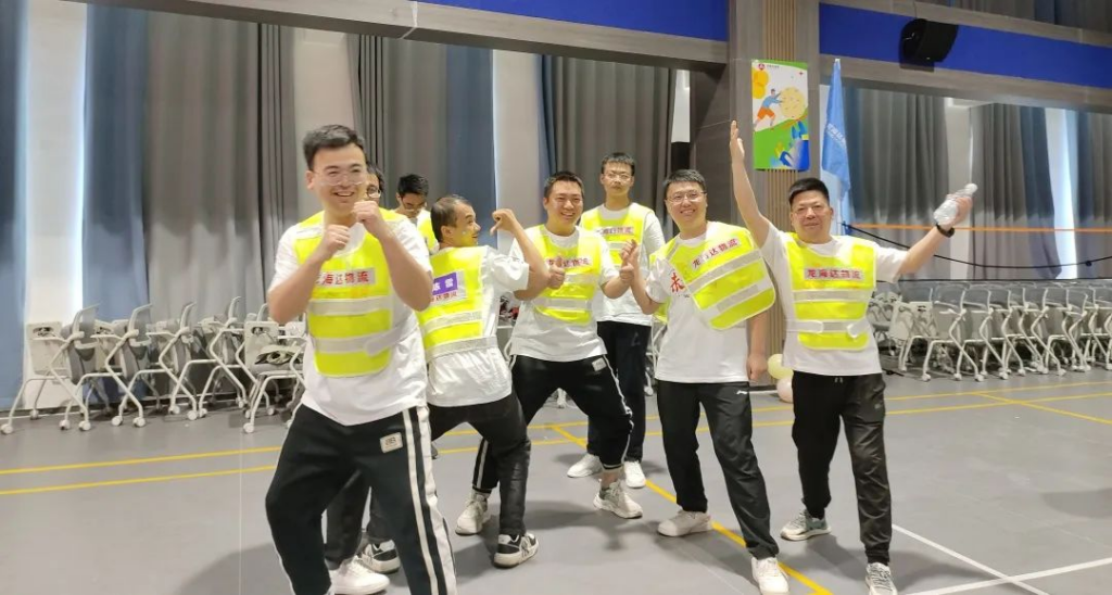 趣味运动结伴同行 | 918博天堂物流趣味运动会